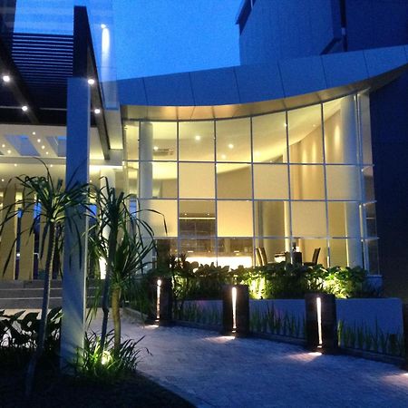 Grand Kecubung Hotel Pangkalan Bun Exterior photo